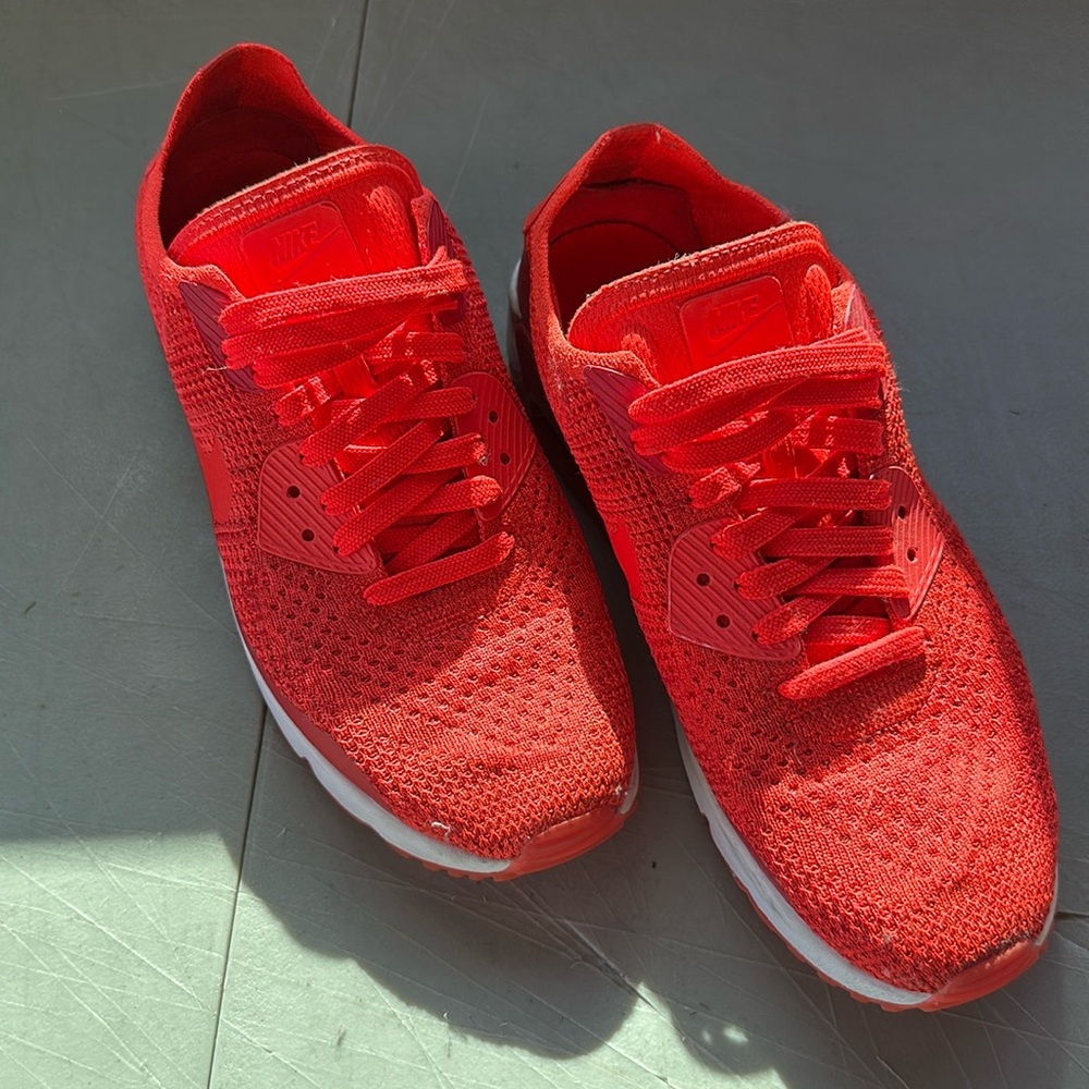 Nike Ari Max
